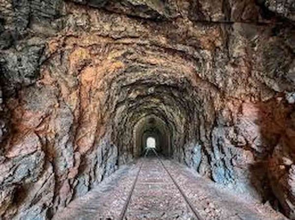 Camino de hierro - Tunel